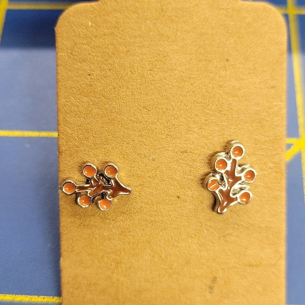 BROWN Leaf Stud Earrings